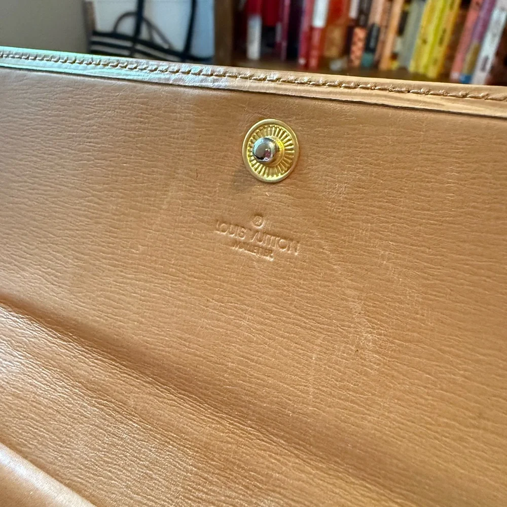 Pre-loved Authentic Louis Vuitton Tan Epi Leather Clutch - Picture 6 of 14